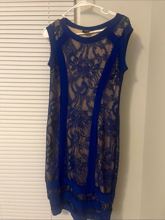 Dresses & Skirts - Small elegant blue dress